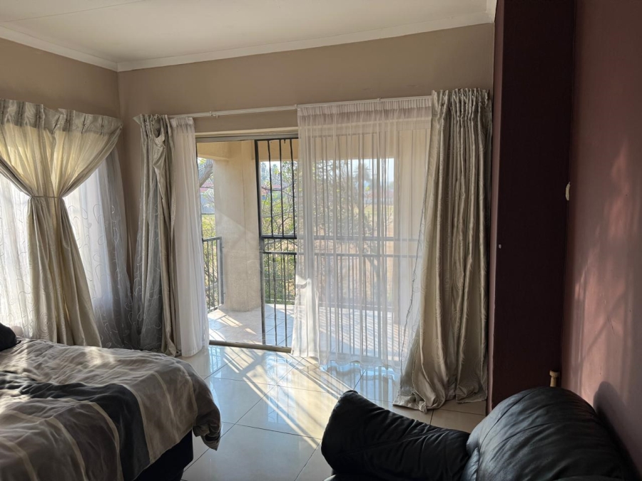4 Bedroom Property for Sale in Tulisa Park Gauteng