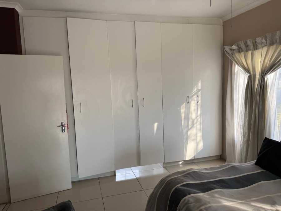 4 Bedroom Property for Sale in Tulisa Park Gauteng