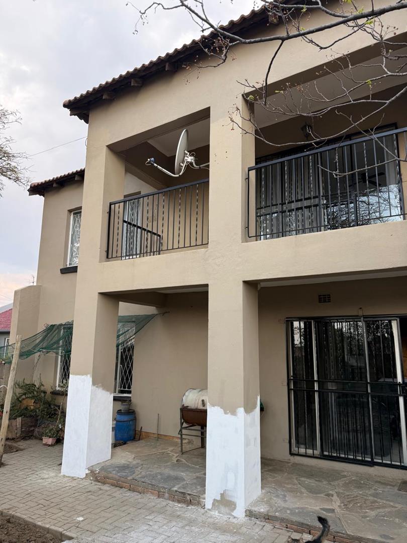 4 Bedroom Property for Sale in Tulisa Park Gauteng