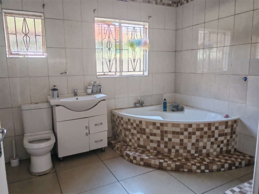 3 Bedroom Property for Sale in Lenasia Gauteng