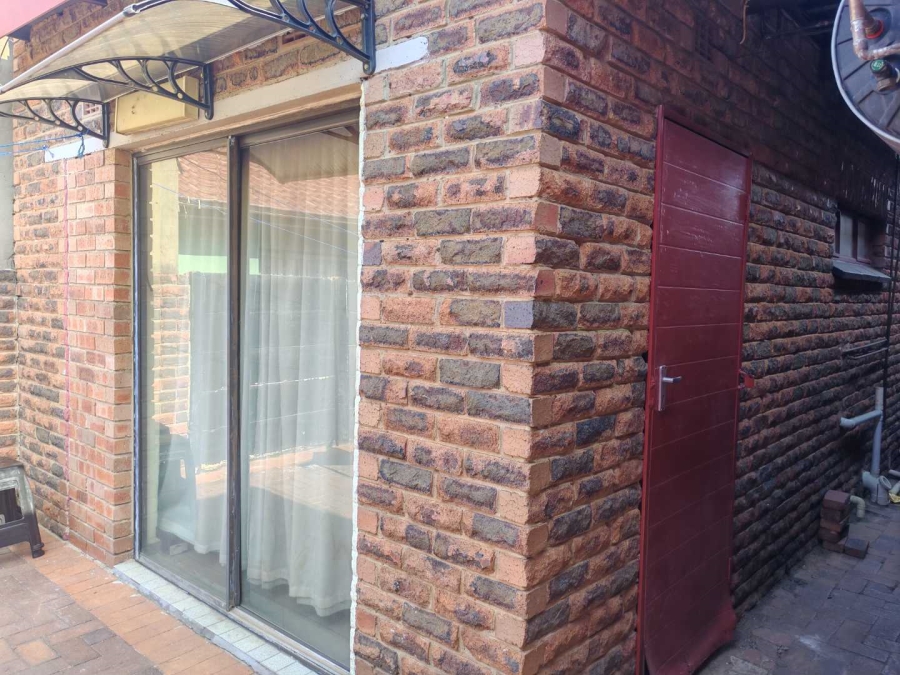 3 Bedroom Property for Sale in Lenasia Gauteng