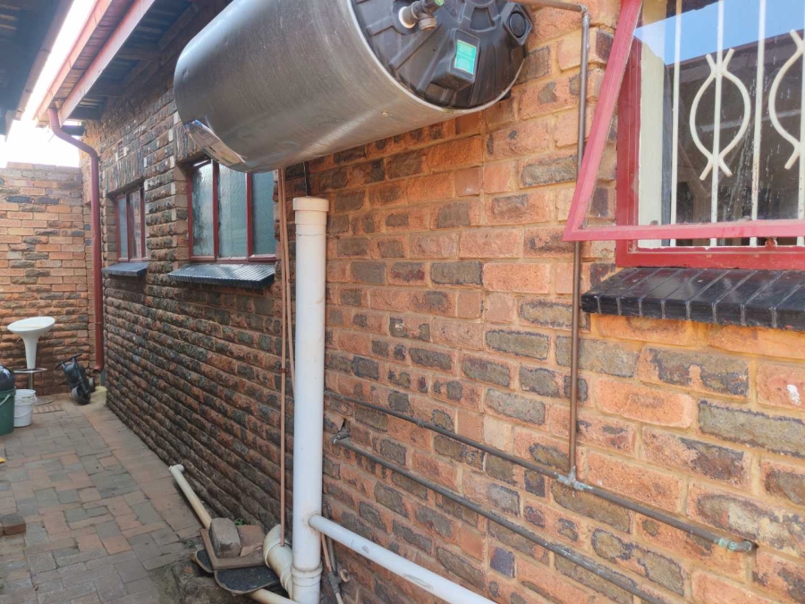 3 Bedroom Property for Sale in Lenasia Gauteng