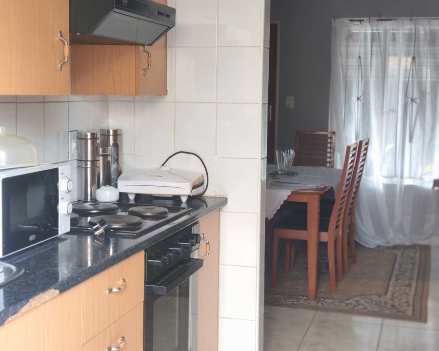 3 Bedroom Property for Sale in Eikenhof Gauteng