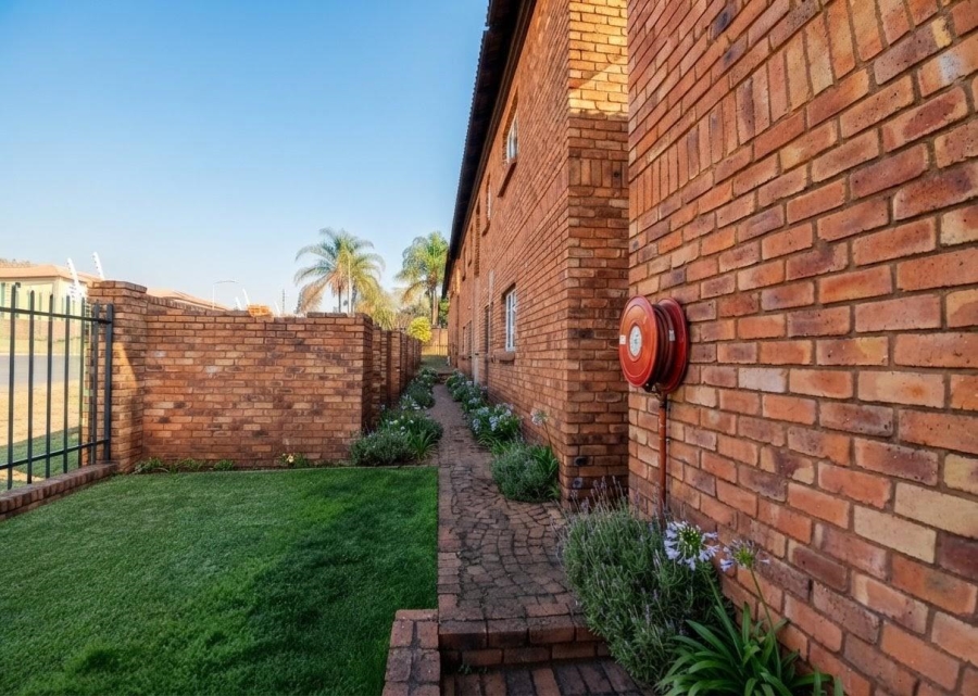2 Bedroom Property for Sale in Amandasig Gauteng