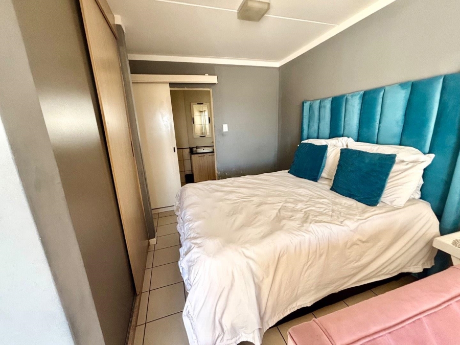 0 Bedroom Property for Sale in Fourways Gardens Gauteng