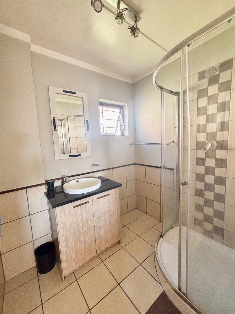 0 Bedroom Property for Sale in Fourways Gardens Gauteng
