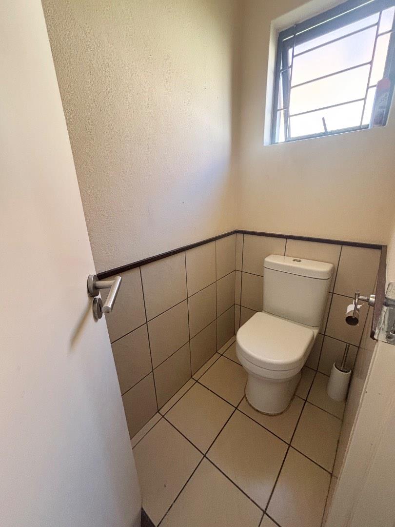 0 Bedroom Property for Sale in Fourways Gardens Gauteng