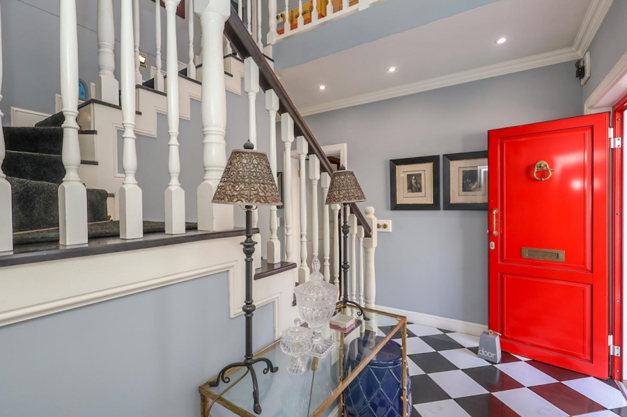 5 Bedroom Property for Sale in Beverley Gauteng