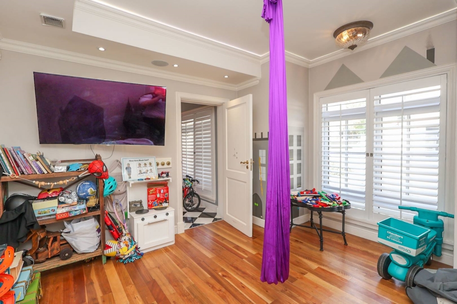5 Bedroom Property for Sale in Beverley Gauteng