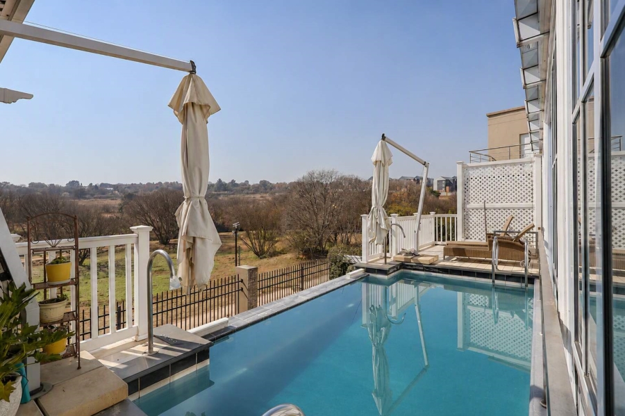 5 Bedroom Property for Sale in Beverley Gauteng