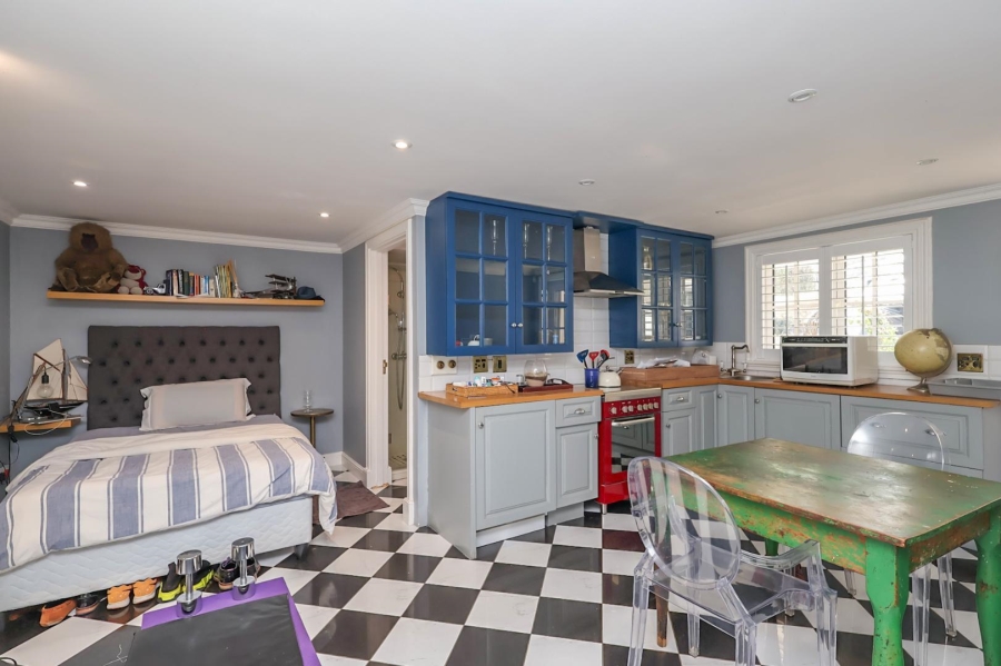 5 Bedroom Property for Sale in Beverley Gauteng
