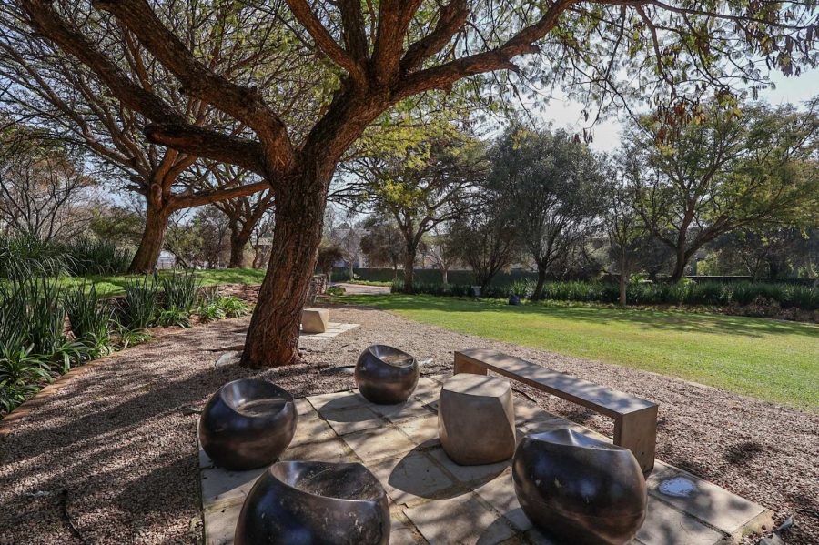 5 Bedroom Property for Sale in Beverley Gauteng