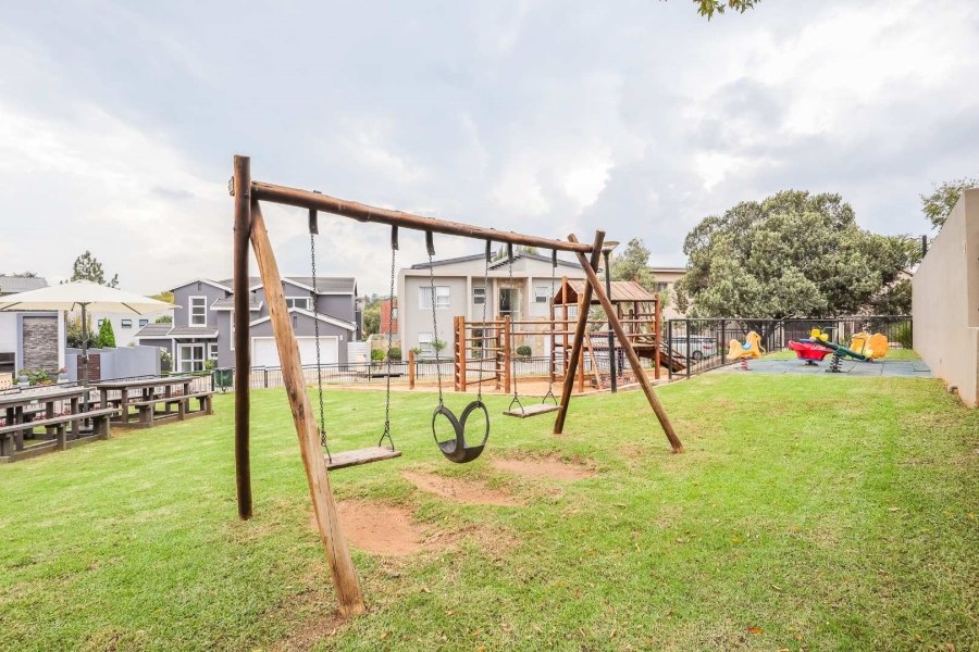5 Bedroom Property for Sale in Beverley Gauteng