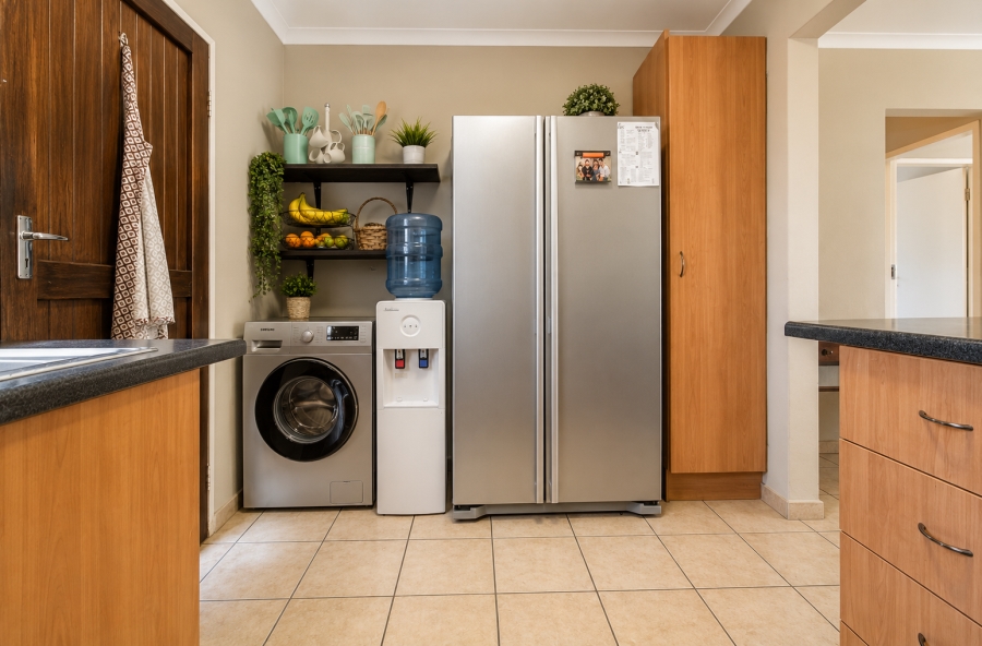 2 Bedroom Property for Sale in Wilgeheuwel Gauteng