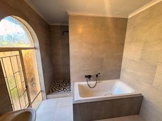 To Let 2 Bedroom Property for Rent in Huntingdon Gauteng