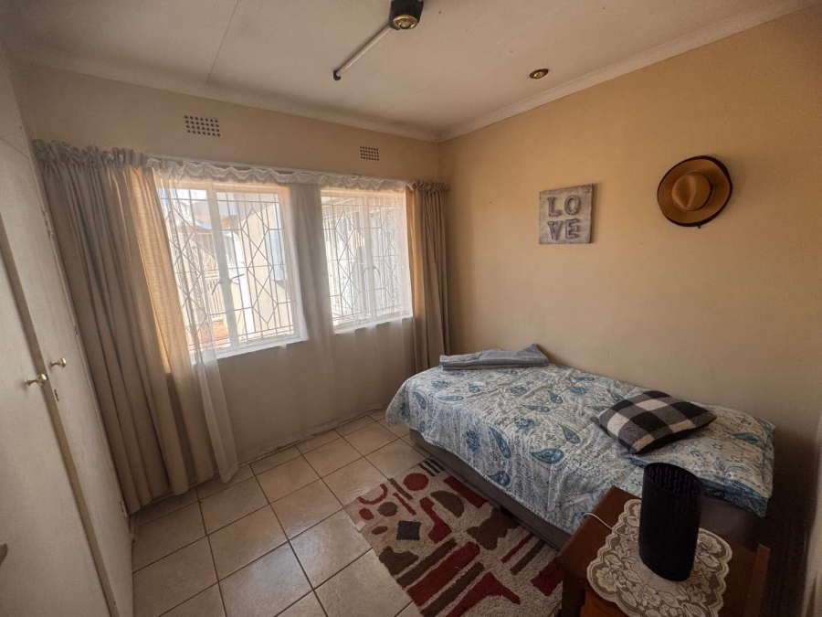 4 Bedroom Property for Sale in Brackendowns Gauteng