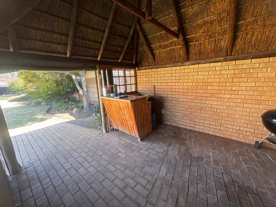 4 Bedroom Property for Sale in Brackendowns Gauteng