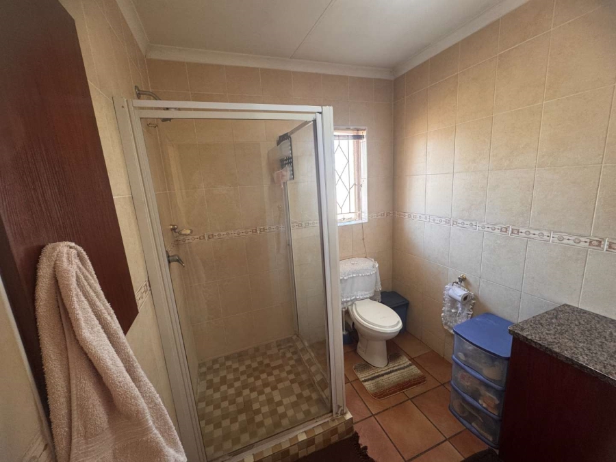4 Bedroom Property for Sale in Brackendowns Gauteng