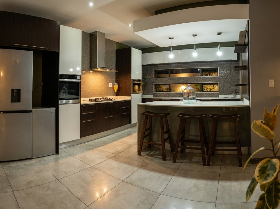 4 Bedroom Property for Sale in Eye of Africa Gauteng