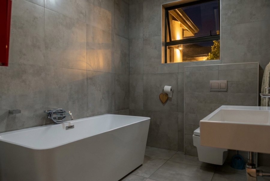 4 Bedroom Property for Sale in Eye of Africa Gauteng