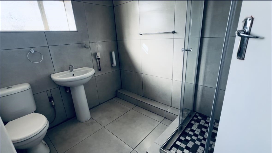 To Let 1 Bedroom Property for Rent in Albertville Gauteng