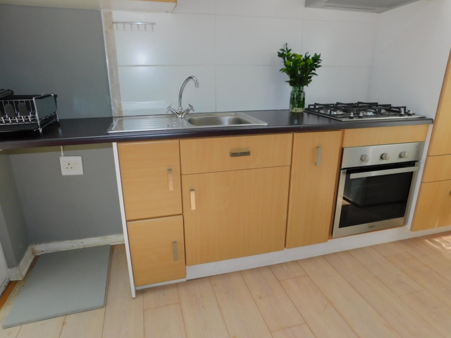 To Let 1 Bedroom Property for Rent in Craighall Gauteng