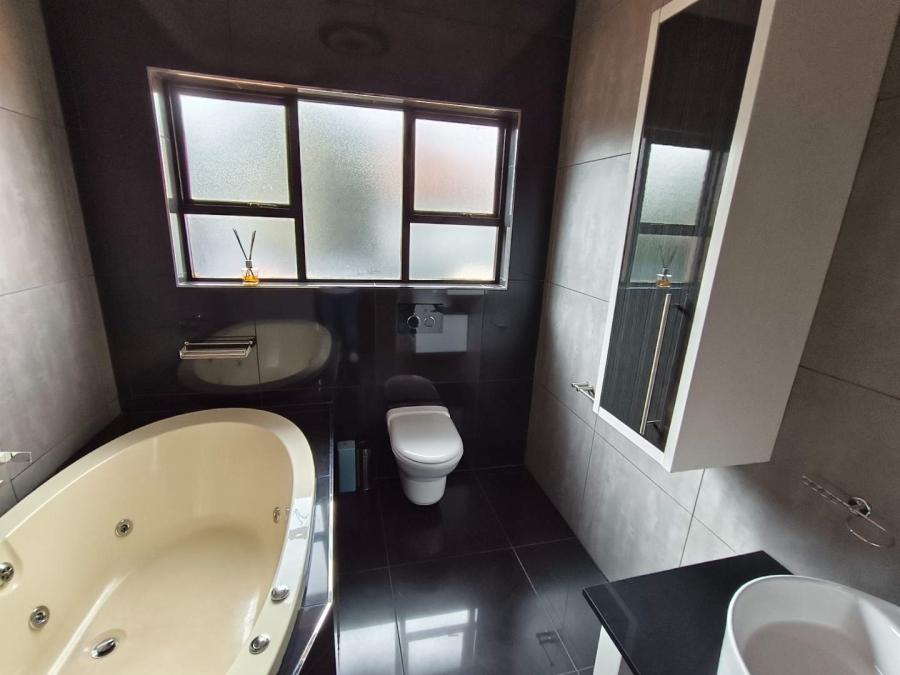 To Let 3 Bedroom Property for Rent in North Riding Gauteng