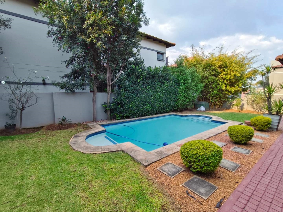 To Let 3 Bedroom Property for Rent in North Riding Gauteng