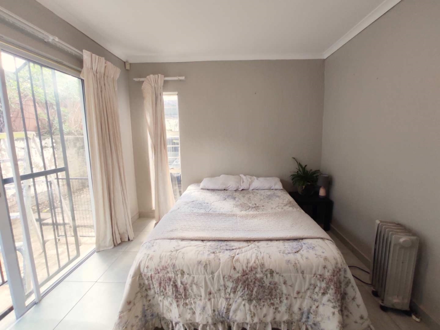 To Let 2 Bedroom Property for Rent in Northcliff Gauteng