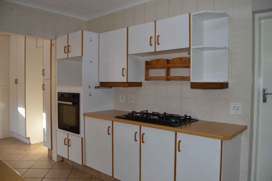 To Let 3 Bedroom Property for Rent in Faerie Glen Gauteng