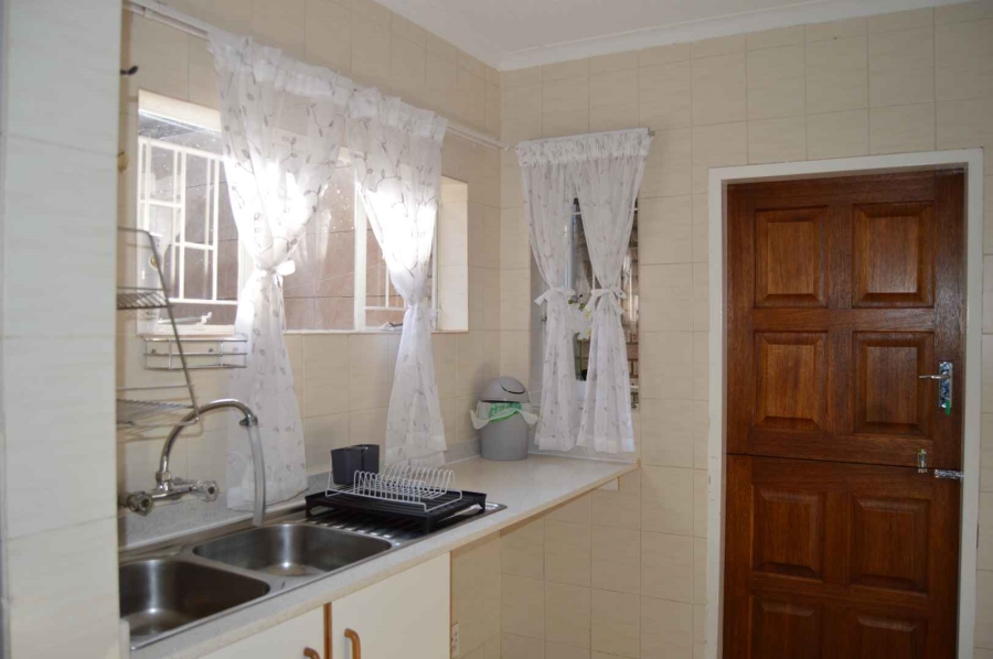 To Let 3 Bedroom Property for Rent in Faerie Glen Gauteng