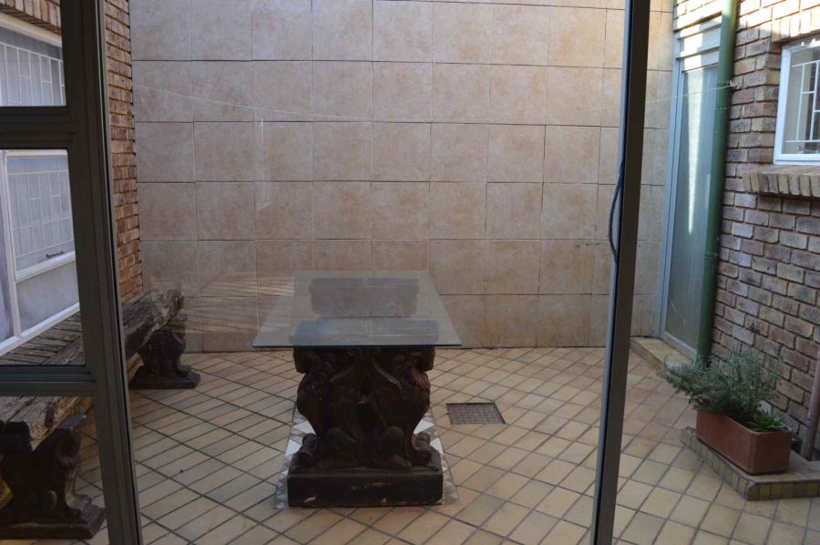 To Let 3 Bedroom Property for Rent in Faerie Glen Gauteng