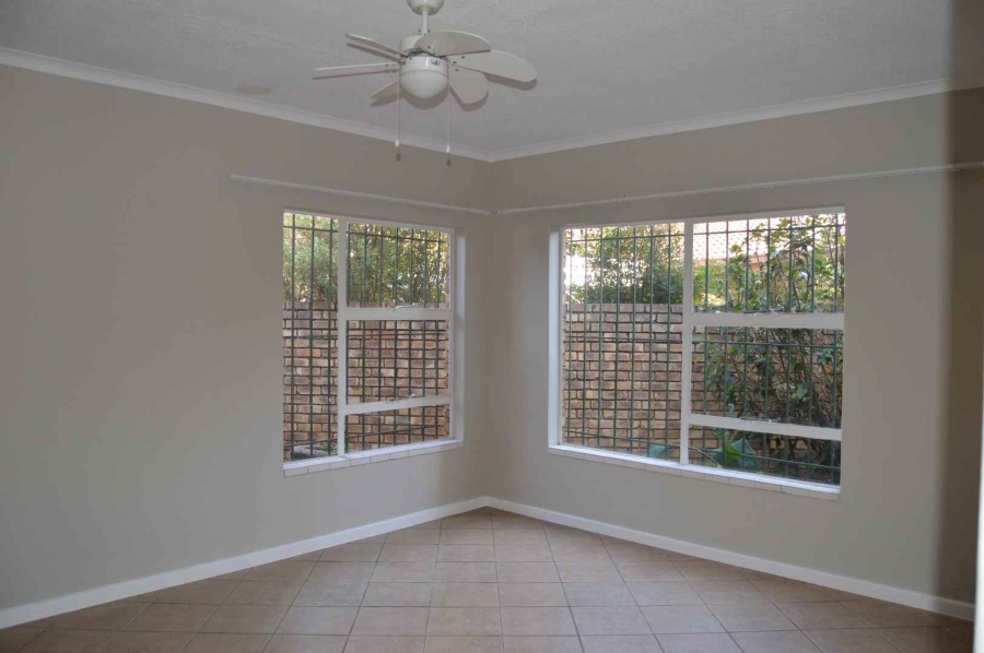 To Let 3 Bedroom Property for Rent in Faerie Glen Gauteng