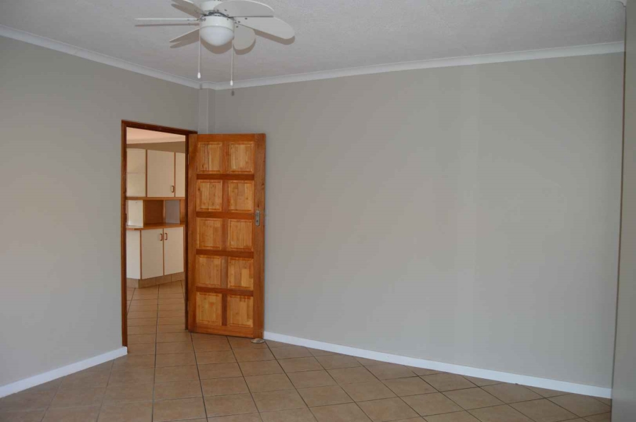 To Let 3 Bedroom Property for Rent in Faerie Glen Gauteng