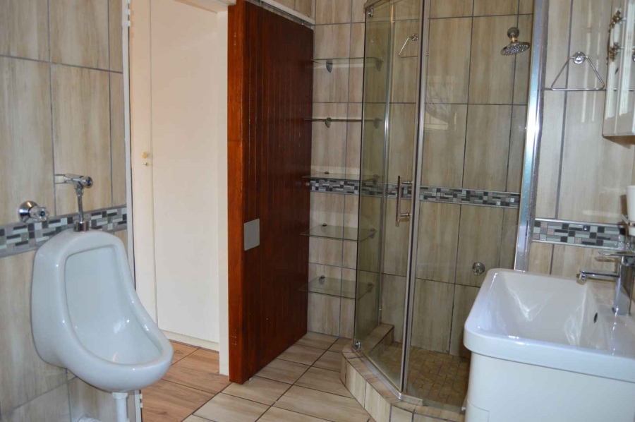 To Let 3 Bedroom Property for Rent in Faerie Glen Gauteng