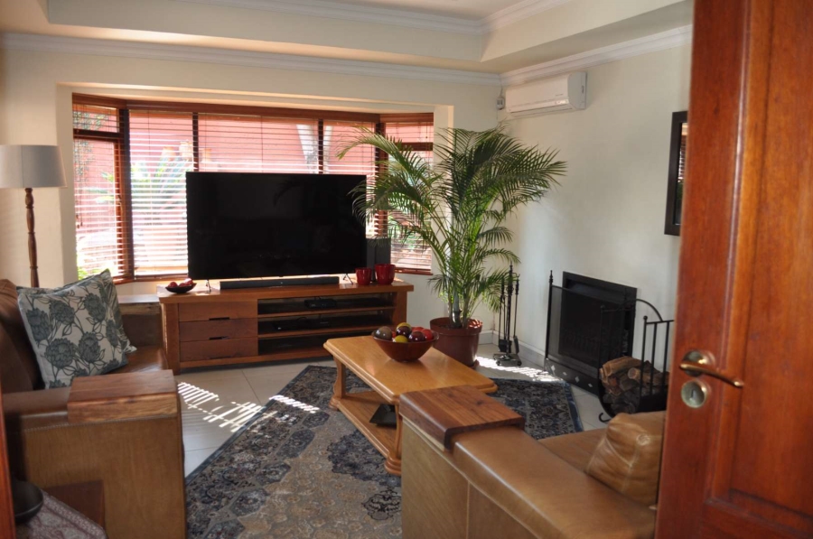 4 Bedroom Property for Sale in Faerie Glen Gauteng