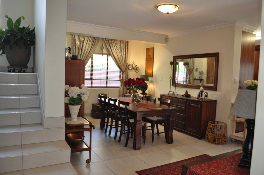 4 Bedroom Property for Sale in Faerie Glen Gauteng