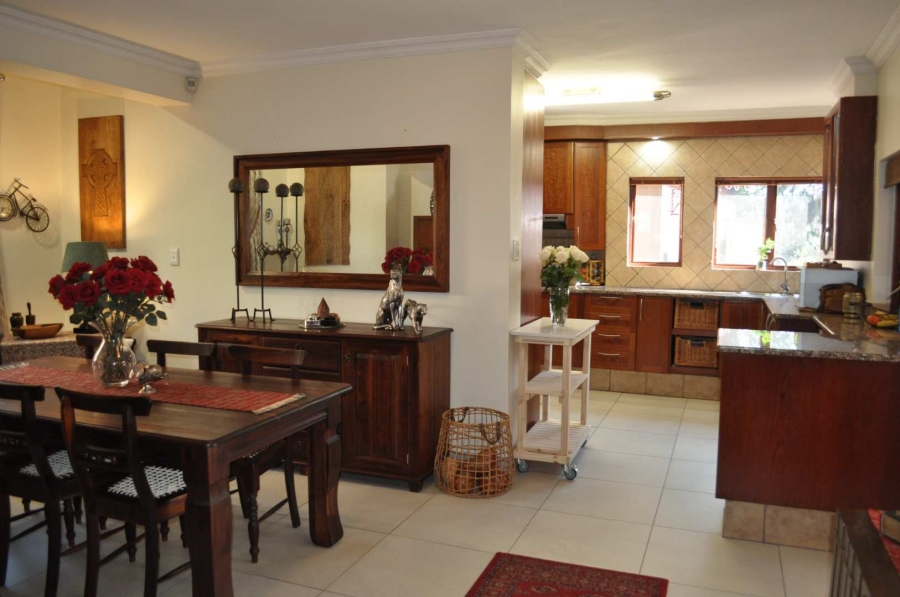 4 Bedroom Property for Sale in Faerie Glen Gauteng