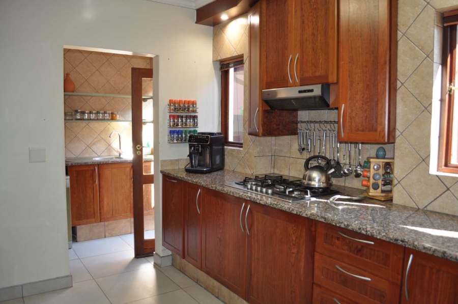 4 Bedroom Property for Sale in Faerie Glen Gauteng