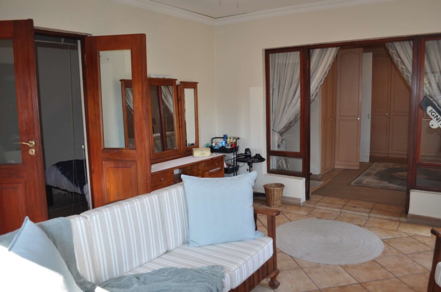 4 Bedroom Property for Sale in Faerie Glen Gauteng