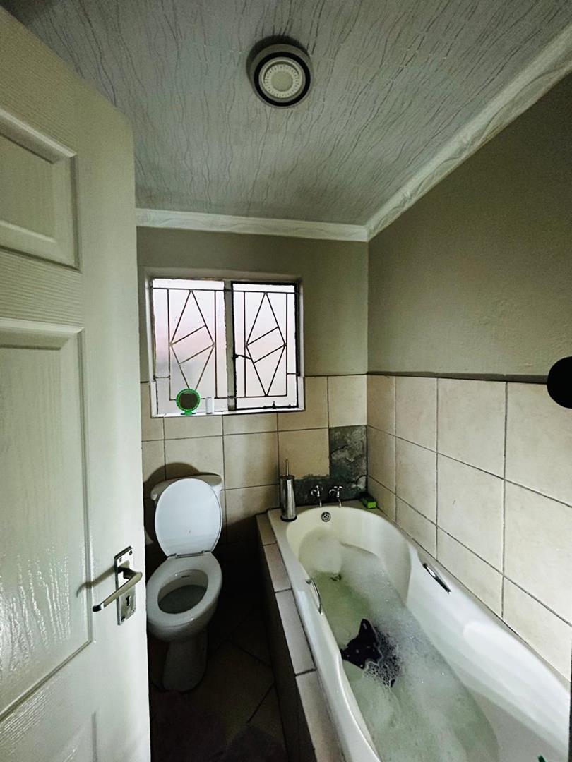 3 Bedroom Property for Sale in Bedworth Park Gauteng