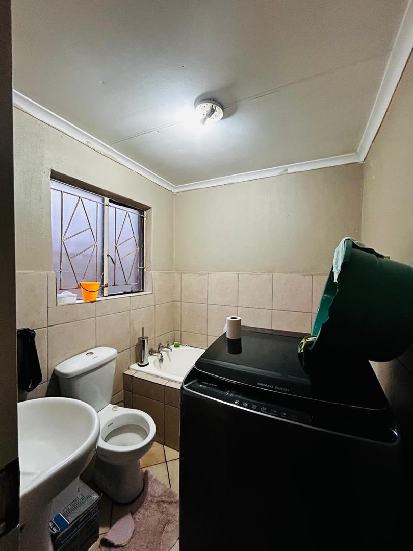 3 Bedroom Property for Sale in Bedworth Park Gauteng