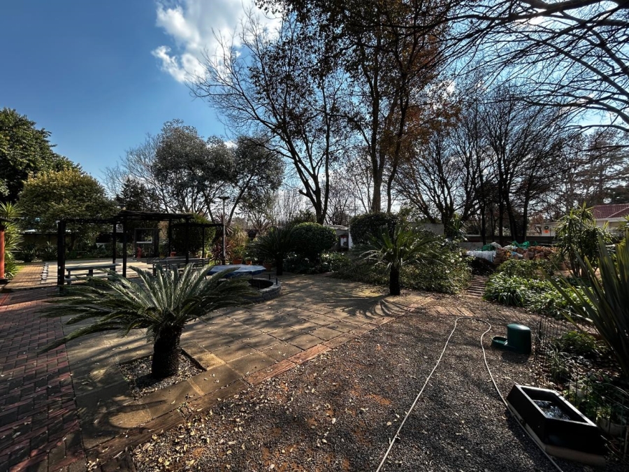5 Bedroom Property for Sale in Three Rivers Gauteng