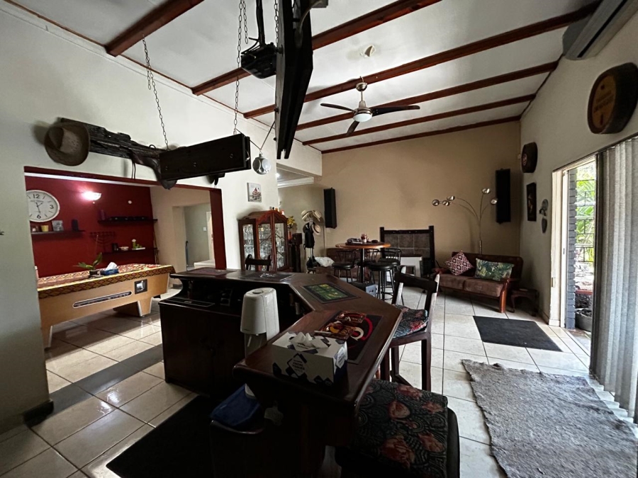 5 Bedroom Property for Sale in Three Rivers Gauteng