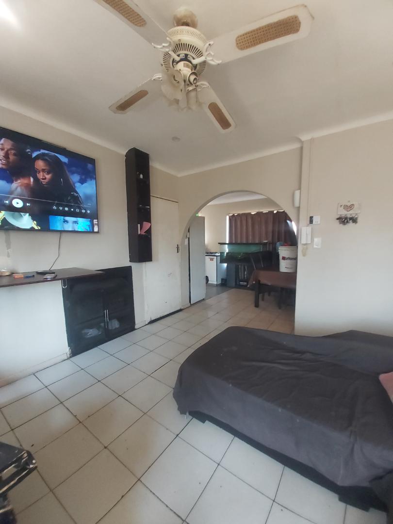 3 Bedroom Property for Sale in Bakerton Gauteng