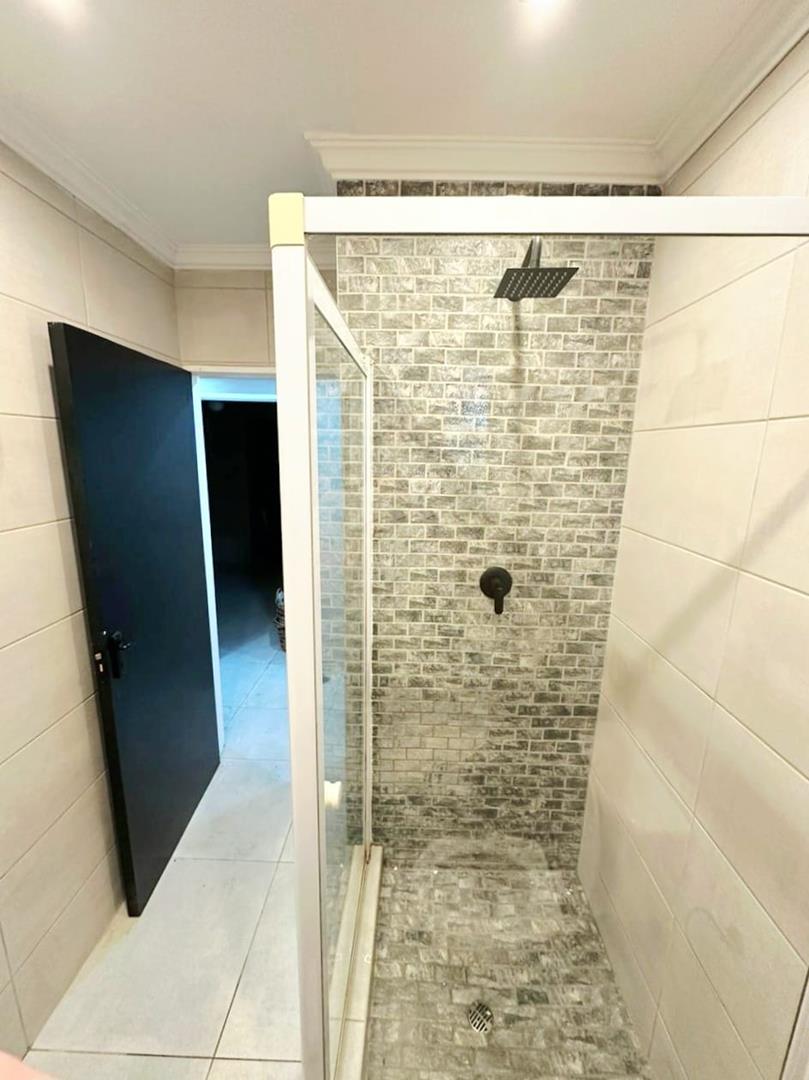 3 Bedroom Property for Sale in Verwoerdpark Gauteng