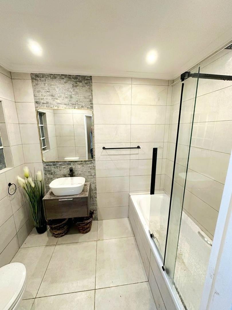 3 Bedroom Property for Sale in Verwoerdpark Gauteng