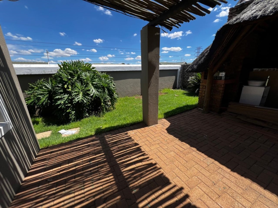 3 Bedroom Property for Sale in Verwoerdpark Gauteng