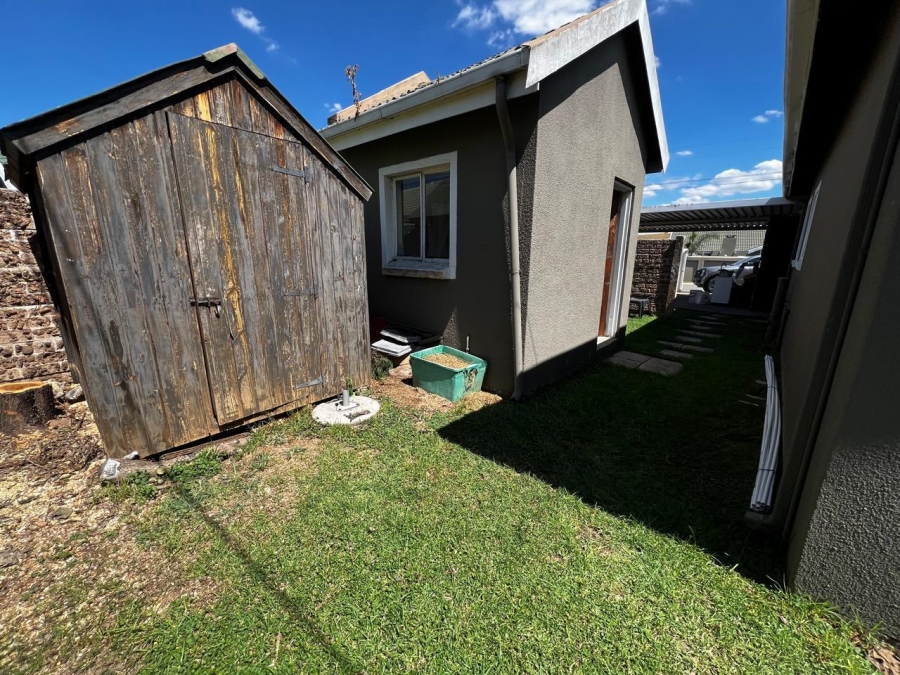 3 Bedroom Property for Sale in Verwoerdpark Gauteng
