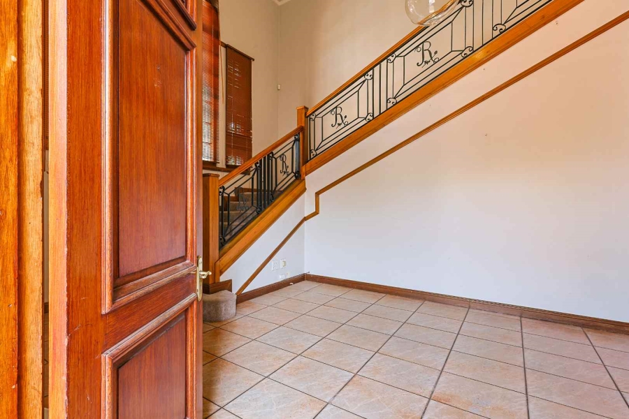 To Let 7 Bedroom Property for Rent in Brooklyn Gauteng